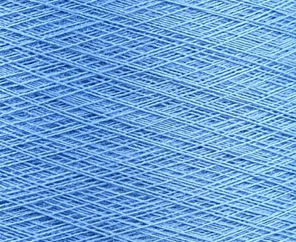 Biella Yarn Art. Leonora 2400 m / 100 g – Fil en laine mérinos extrafine col. Bleu ciel